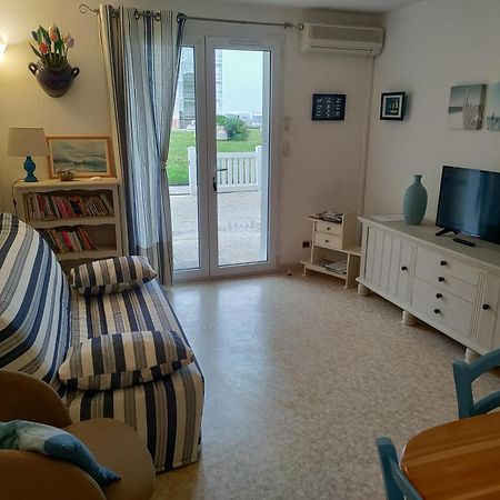Appartement 2 Pieces Pour 4 Personnes Avec Vue Mer Сент-Илер-де-Рье Экстерьер фото